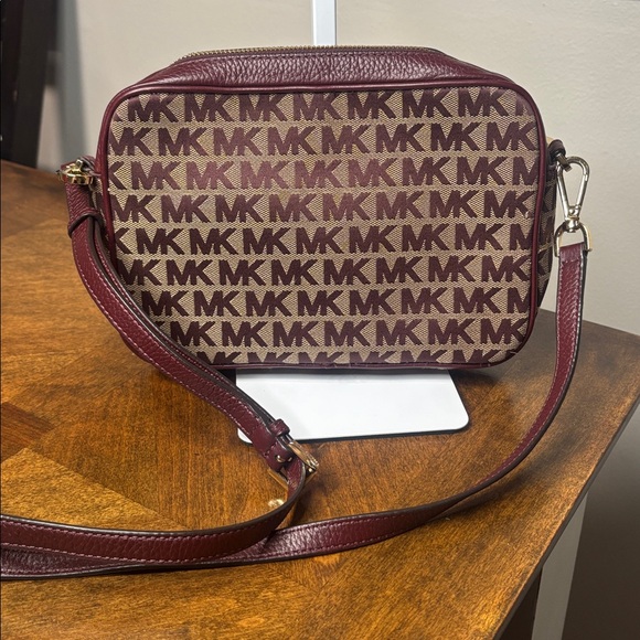 Michael Kors Maroon and Tan Signature Monogram Crossbody Bag - Picture 5 of 10